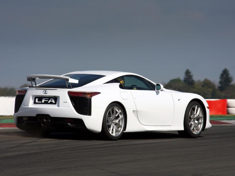  Lexus LF-A 2010 года  (JP) (фото 7 из 10)
